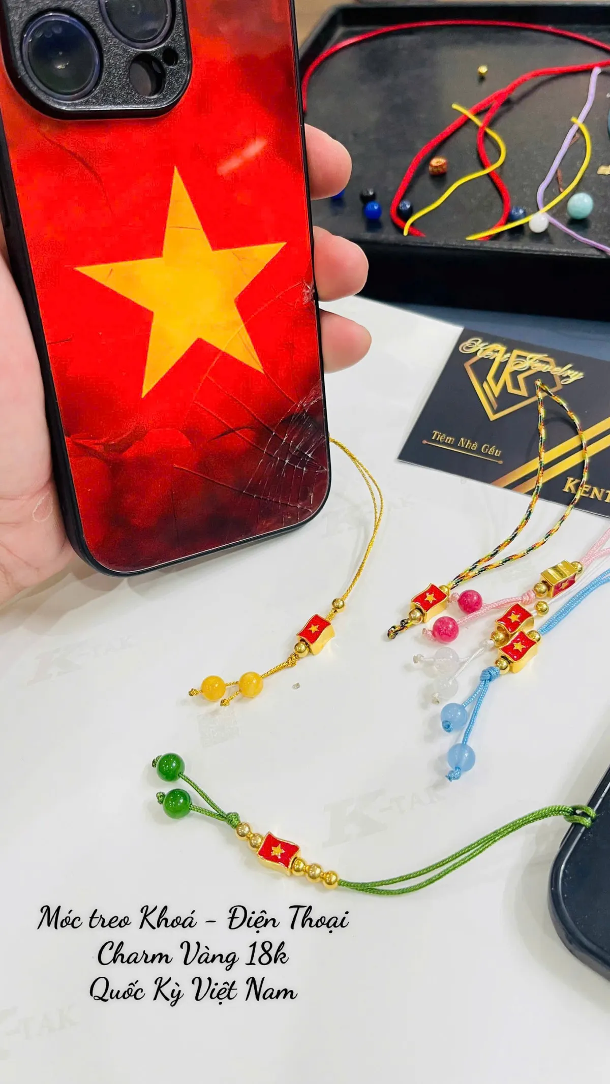 Charm vàng Quốc kỳ: Trang sức yêu nước dịp Giải Phóng và Quốc Khánh - Ảnh 5.