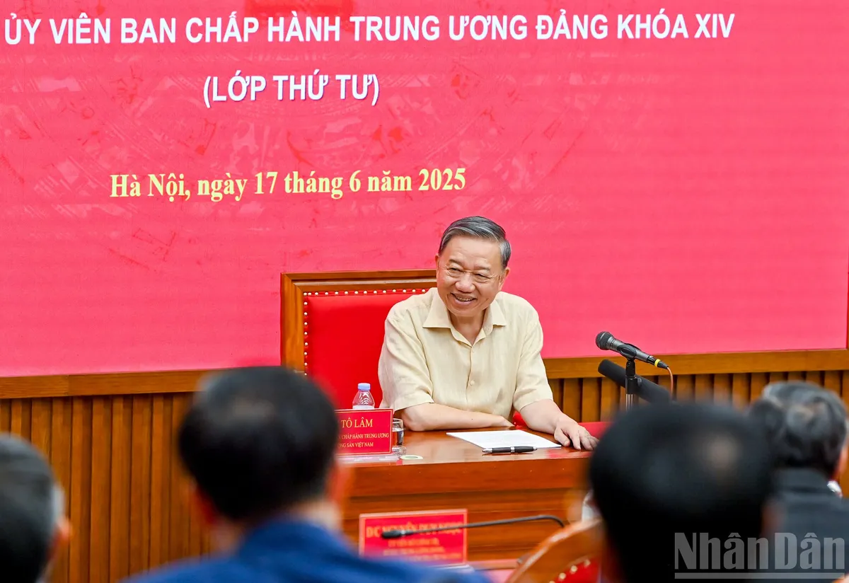Quyết tâm thực hiện thắng lợi hai mục tiêu 100 năm của Đảng - Ảnh 1.