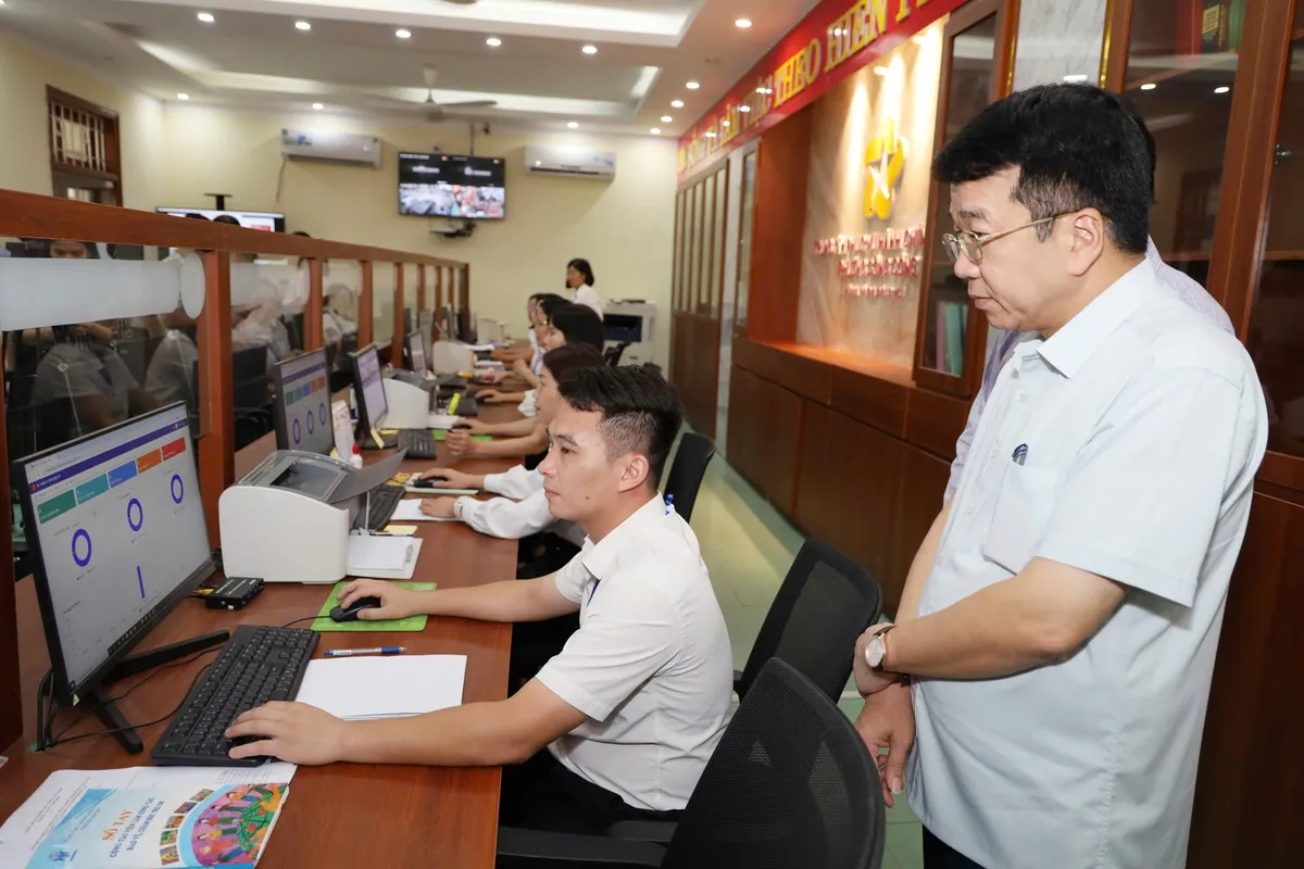 Thái Nguyên: Phường Sông Công vận hành thử nghiệm bộ máy hành chính mới - Ảnh 1.