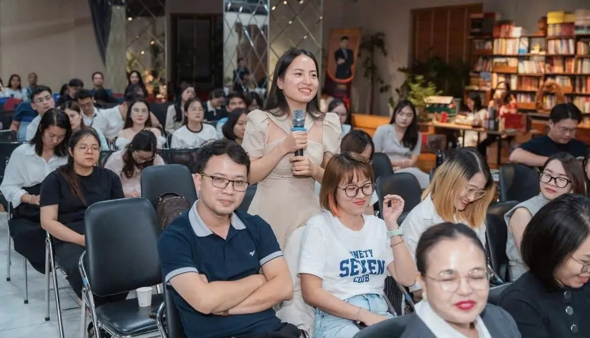 Gặp gỡ nữ dược sĩ vừa giỏi chuyên môn, vừa trending trên mạng xã hội - Ảnh 2.