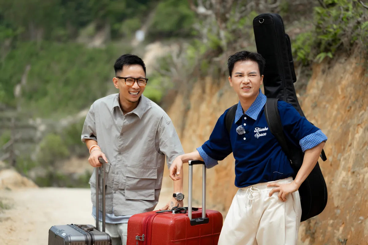 Gia Đình Haha Khoe Thành Tích Mở Màn, Khán Giả Hào Hứng Đi Chữa Lành Cùng Các Ngôi Sao - Ảnh 1. Gia Đình Haha Khoe Thành Tích Mở Màn, Khán Giả Hào Hứng Đi Chữa Lành Cùng Các Ngôi Sao - Ảnh 1.