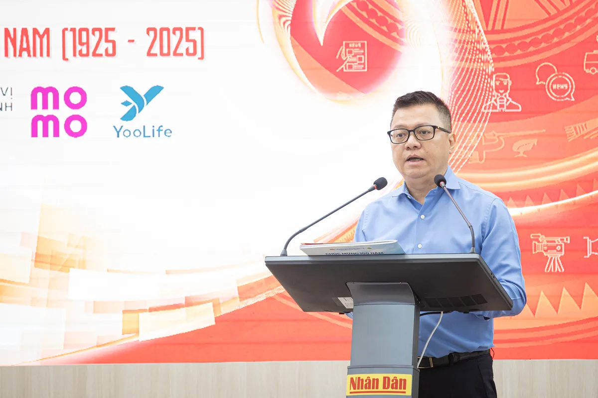 Đọc sách Những bài viết về văn hóa, báo chí của Bác Hồ trên Báo Nhân Dân nhân 100 năm Báo chí Cách mạng Việt Nam - Ảnh 2.