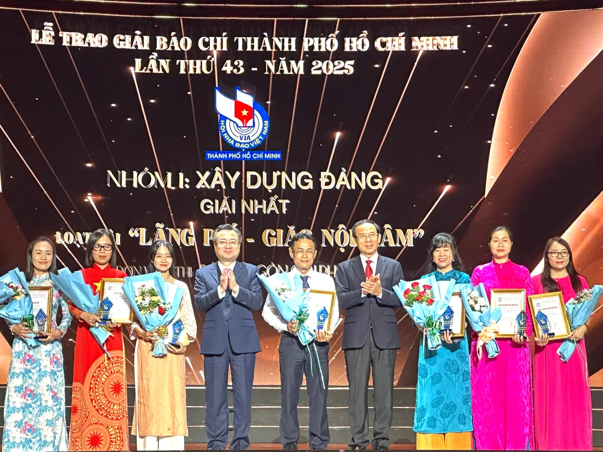 TP Hồ Chí Minh vinh danh 72 tác phẩm báo chí xuất sắc - Ảnh 5.