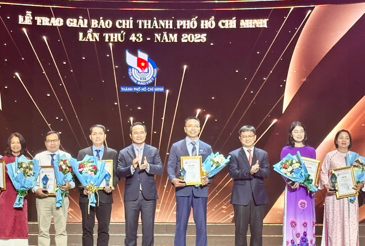 TP Hồ Chí Minh vinh danh 72 tác phẩm báo chí xuất sắc - Ảnh 6.