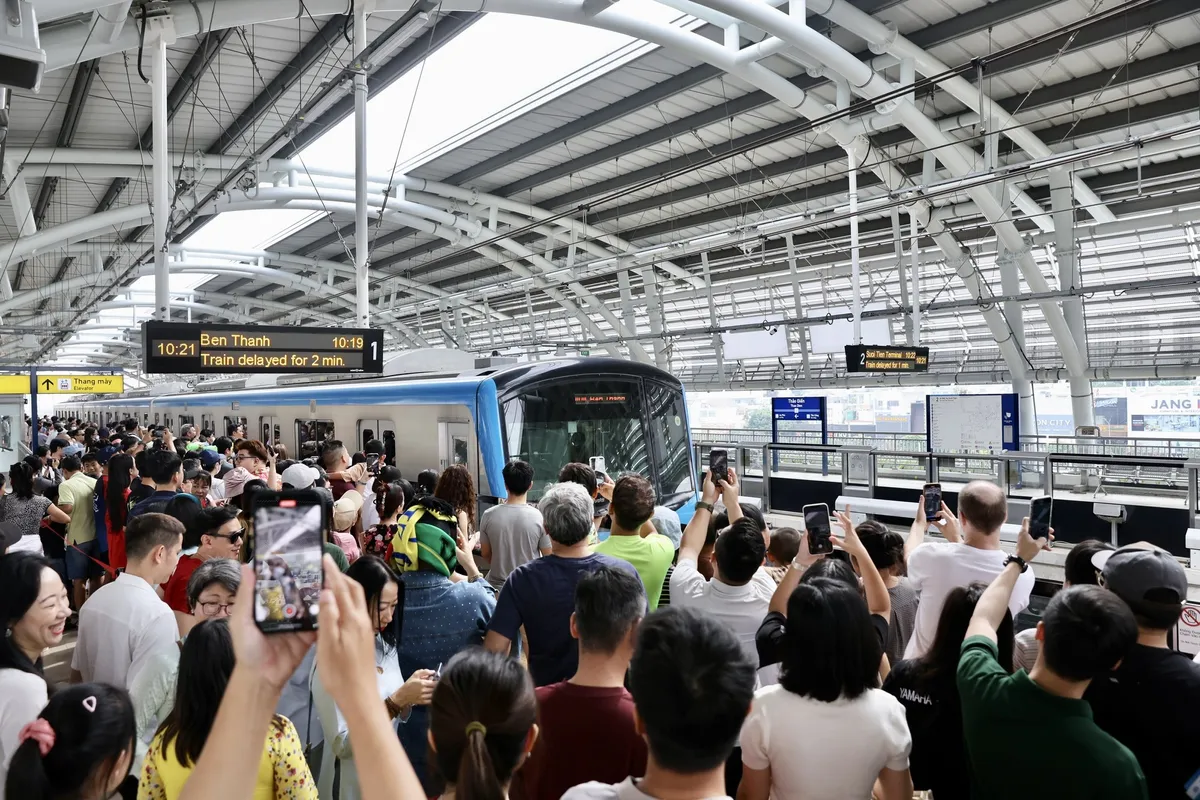 Tuyến Metro số 1 tăng tốc trong nửa cuối năm - Ảnh 1.