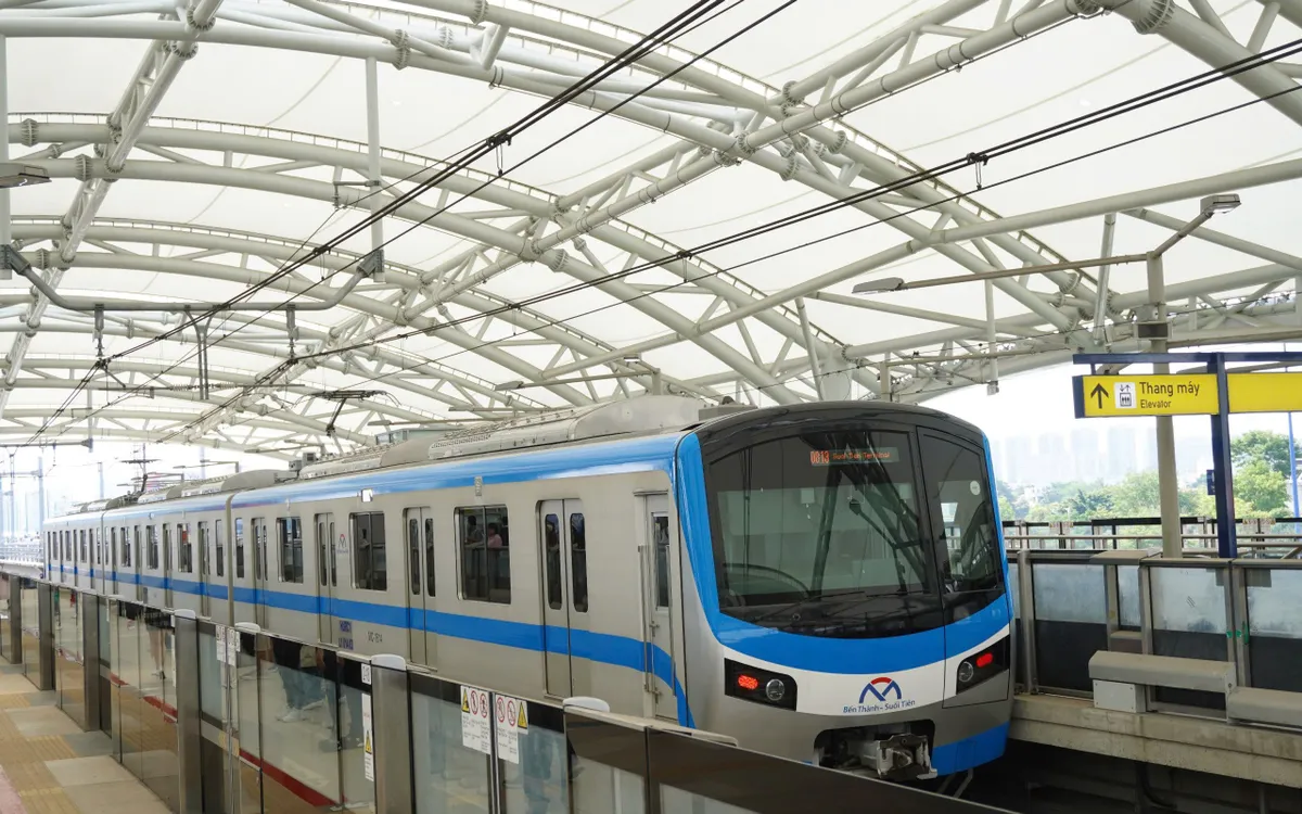 Đầu tư hai tuyến metro trên cao 100.000 tỷ đồng Đầu tư hai tuyến metro trên cao 100.000 tỷ đồng