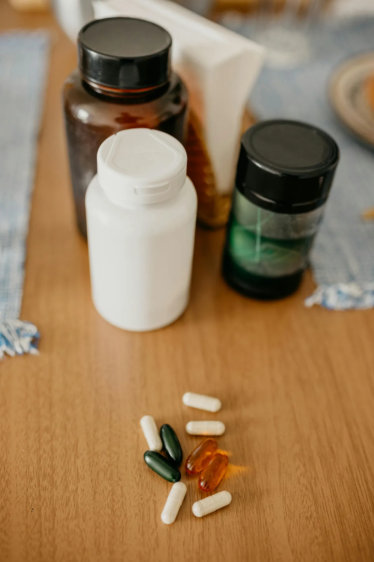 Hiểu đúng về vitamin tổng hợp - Ảnh 1.