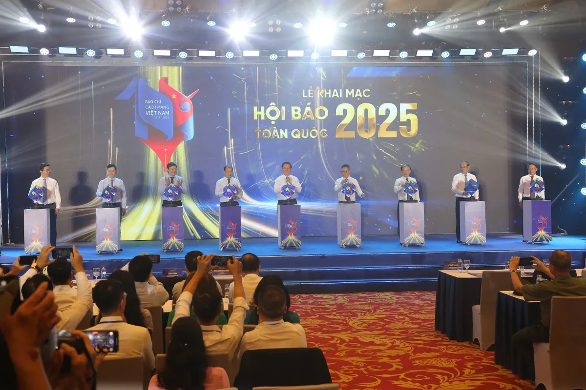 Khai mạc Hội Báo toàn quốc 2025: Sôi động với hàng trăm gian trưng bày - Ảnh 4.