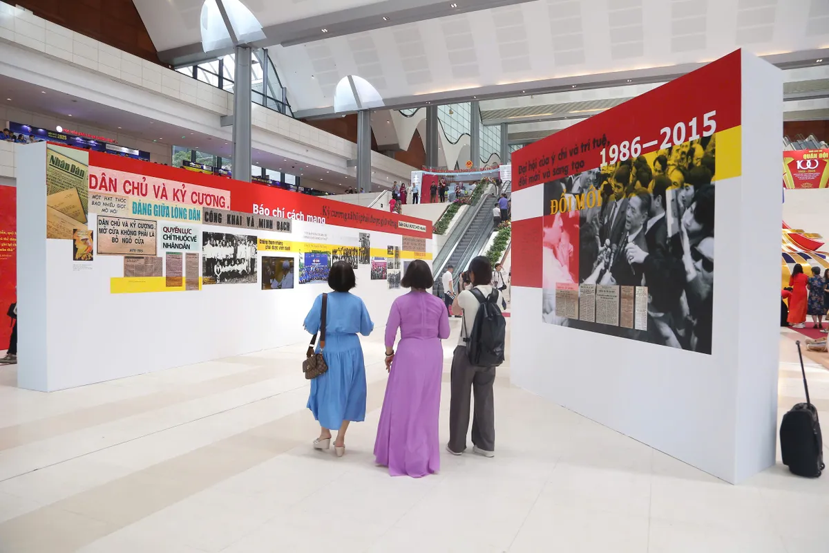 Khai mạc Hội Báo toàn quốc 2025: Sôi động với hàng trăm gian trưng bày - Ảnh 11.