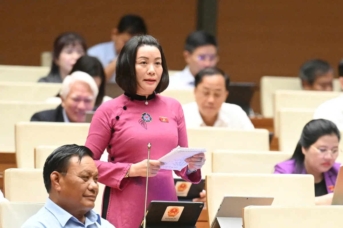 Ngày không còn bạo lực học đường là ngày người lớn không đánh nhau nữa - Ảnh 1.