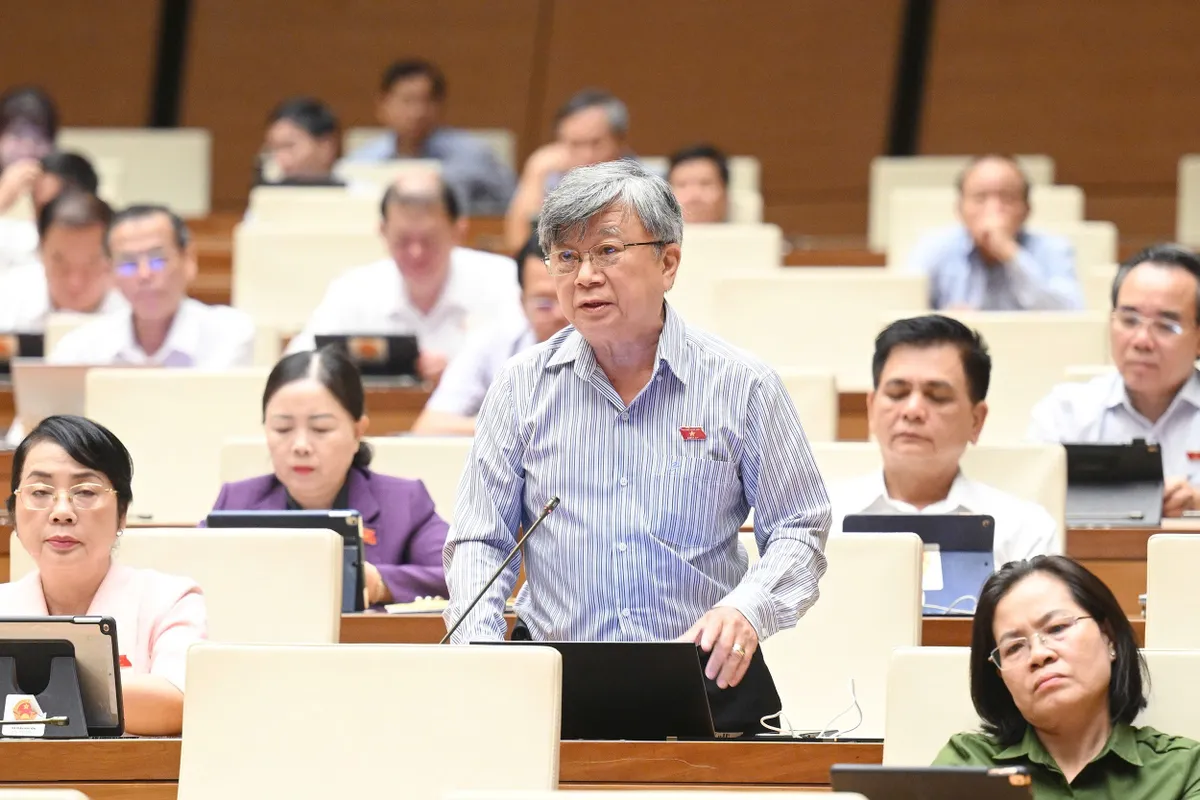 Ngày không còn bạo lực học đường là ngày người lớn không đánh nhau nữa - Ảnh 3.