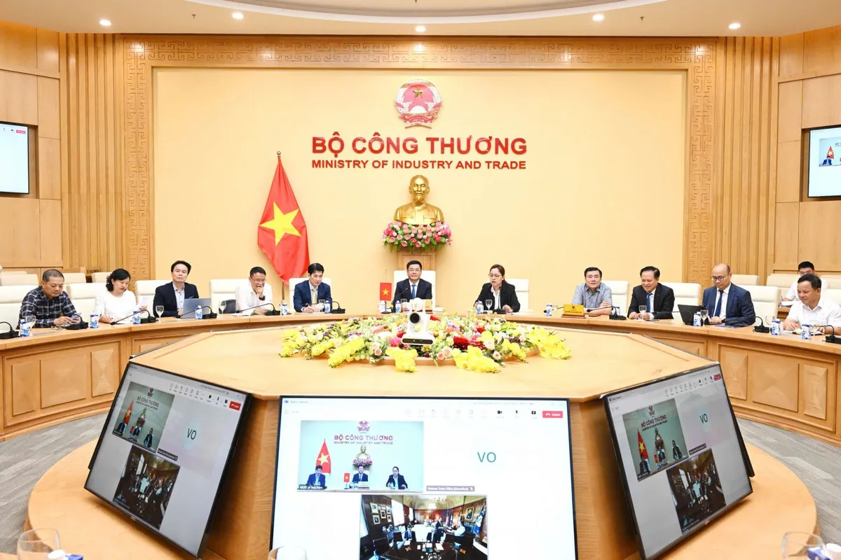 Việt Nam và Hoa Kỳ đàm phán trực tuyến cấp bộ trưởng về thương mại đối ứng - Ảnh 1.