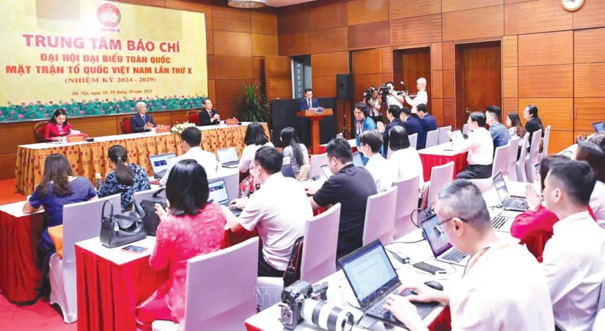 Báo Đại đoàn kết tiếp nối truyền thống vẻ vang, khẳng định vị thế tờ báo của Mặt trận trong kỷ nguyên vươn mình của dân tộc - Ảnh 3.