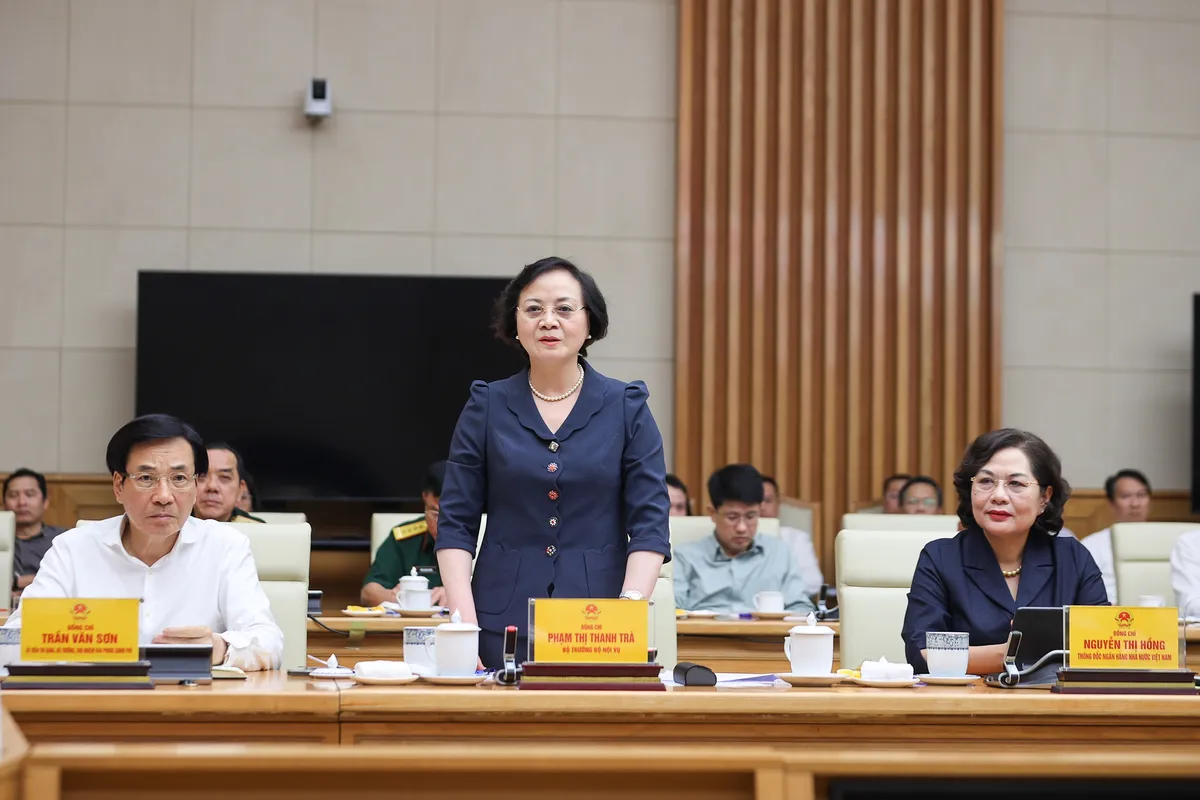 Thủ tướng chủ tr&igrave; cuộc họp về triển khai tổ chức ch&iacute;nh quyền địa phương 2 cấp- Ảnh 6.