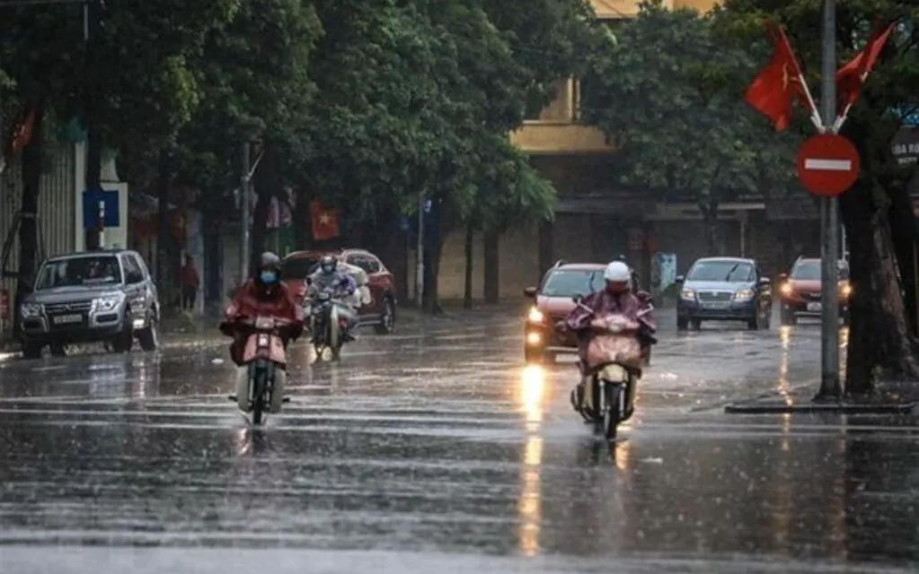 Nhiều khu vực trên cả nước có mưa to. (Ảnh: TTXVN)  Nhiều khu vực trên cả nước có mưa to. (Ảnh: TTXVN)