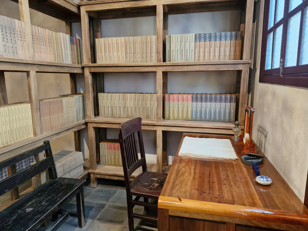 Thăm Khu di tích lịch sử Chủ tịch Hồ Chí Minh thành phố Côn Minh (Trung Quốc) - Ảnh 2.
