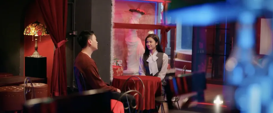 Cầu vồng ở phía chân trời: Oanh rủ Tuấn hợp tác bán bảo hiểm- Ảnh 3. Cầu vồng ở phía chân trời: Oanh rủ Tuấn hợp tác bán bảo hiểm- Ảnh 3.