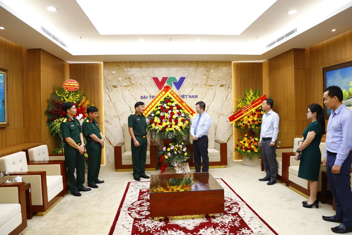 Lãnh đạo Đảng, Nhà nước gửi hoa chúc mừng Đài THVN nhân kỷ niệm 100 năm Ngày Báo chí Cách mạng Việt Nam - Ảnh 4.