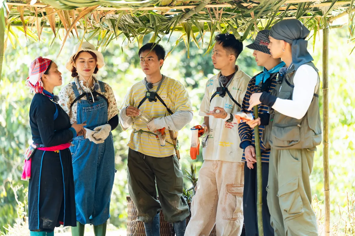 Ngọc Thanh Tâm và những ngày trời bao la cùng "Gia đình haha"- Ảnh 3. Ngọc Thanh Tâm và những ngày trời bao la cùng "Gia đình haha"- Ảnh 3.