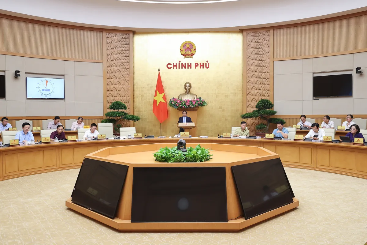 Thủ tướng: Pháp luật phải quán triệt đường lối của Đảng, hợp lòng dân, đi vào cuộc sống - Ảnh 1.