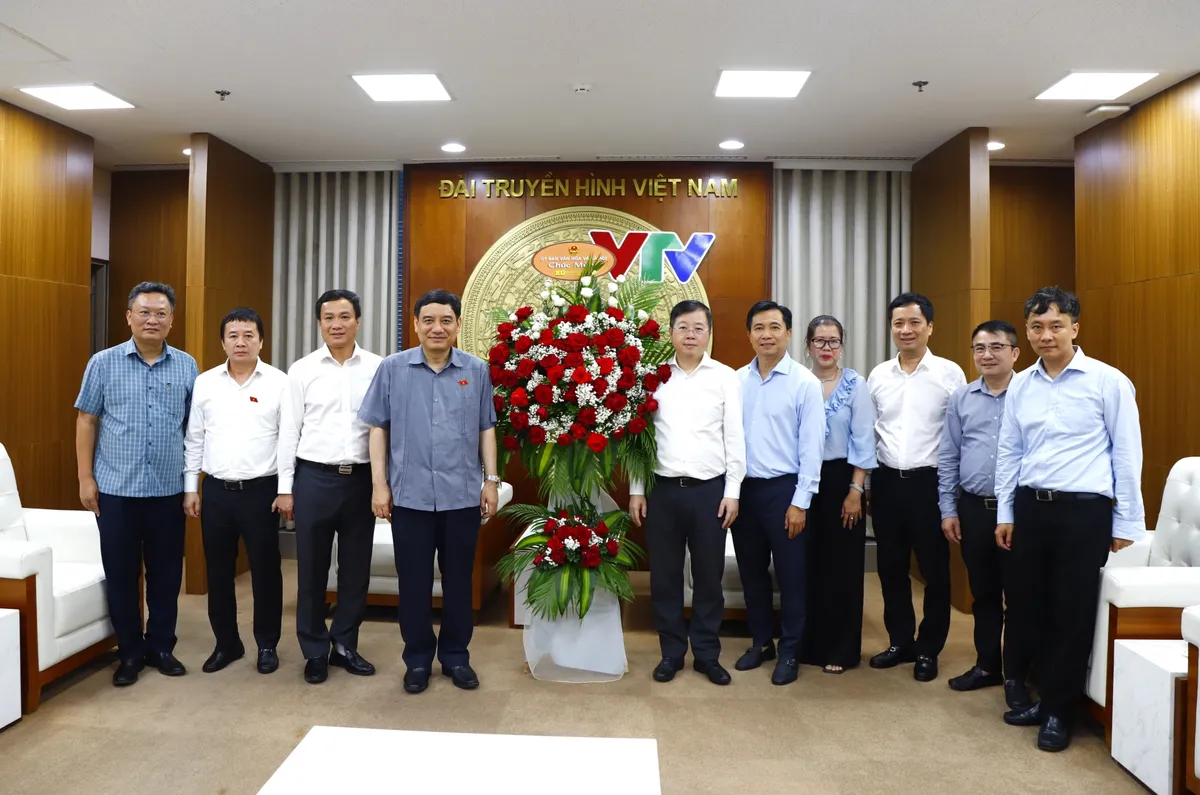 Lãnh đạo Đảng, Nhà nước gửi hoa chúc mừng Đài THVN nhân kỷ niệm 100 năm Ngày Báo chí Cách mạng Việt Nam - Ảnh 5.