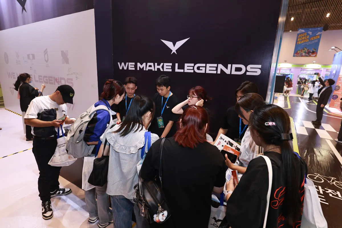 Korea Travel Festa 2025: LCK khẳng định vai tr&ograve; kết nối văn h&oacute;a qua thể thao điện tử

- Ảnh 2.