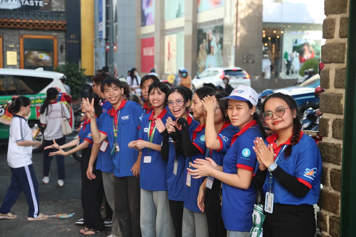 TP Hồ Chí Minh sẵn sàng cho kỳ thi tốt nghiệp THPT 2025: Dự báo thời tiết và giao thông - Ảnh 2.