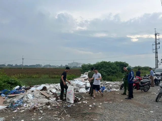 son vứt.webp