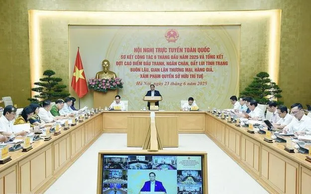 Thủ tướng Phạm Minh Chính chủ trì Hội nghị tổng kết đợt cao điểm đấu tranh ngăn chặn buôn lậu, gian lận thương mại, hàng giả. 