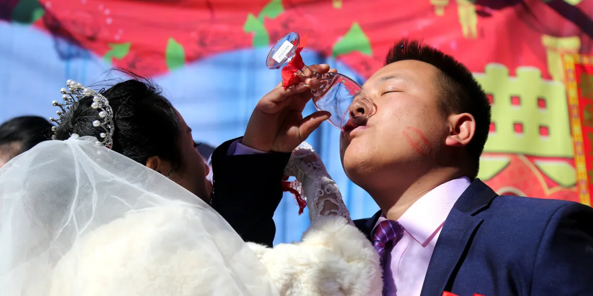  &ldquo;Trại hẹn h&ograve;&rdquo; - Cứu c&aacute;nh cho h&agrave;ng triệu đ&agrave;n &ocirc;ng độc th&acirc;n Trung Quốc?   - Ảnh 1.