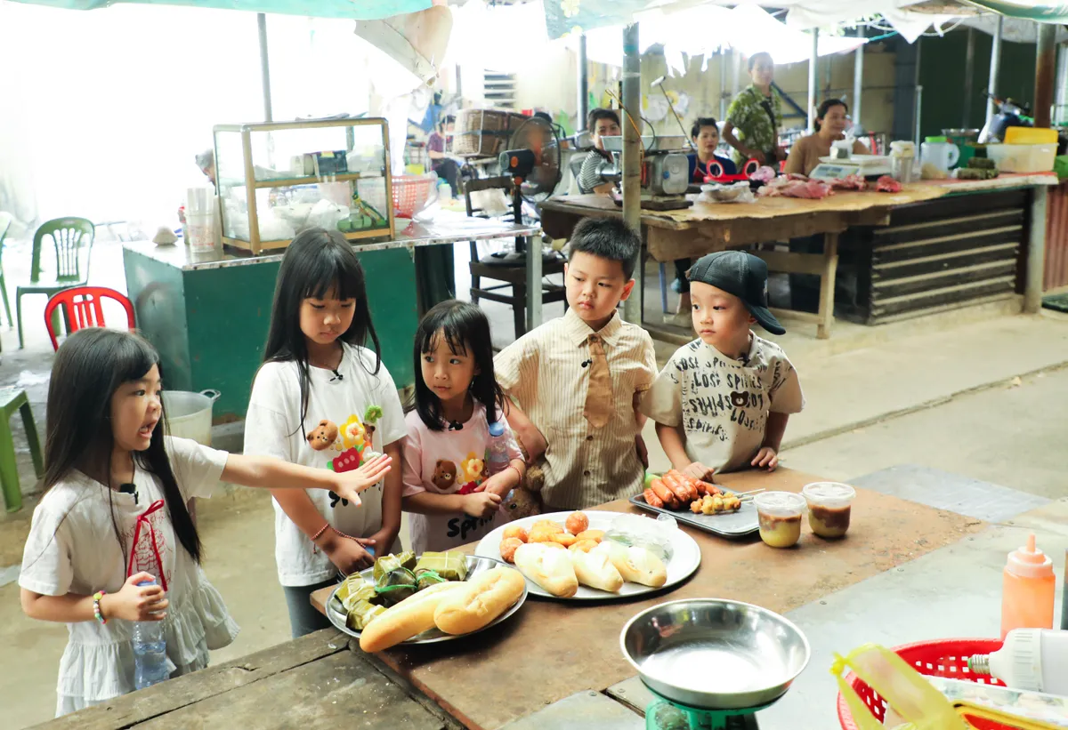 Con gái Neko Lê đòi về khi đang tham gia Bố ơi mình đi đâu thế - Ảnh 4.