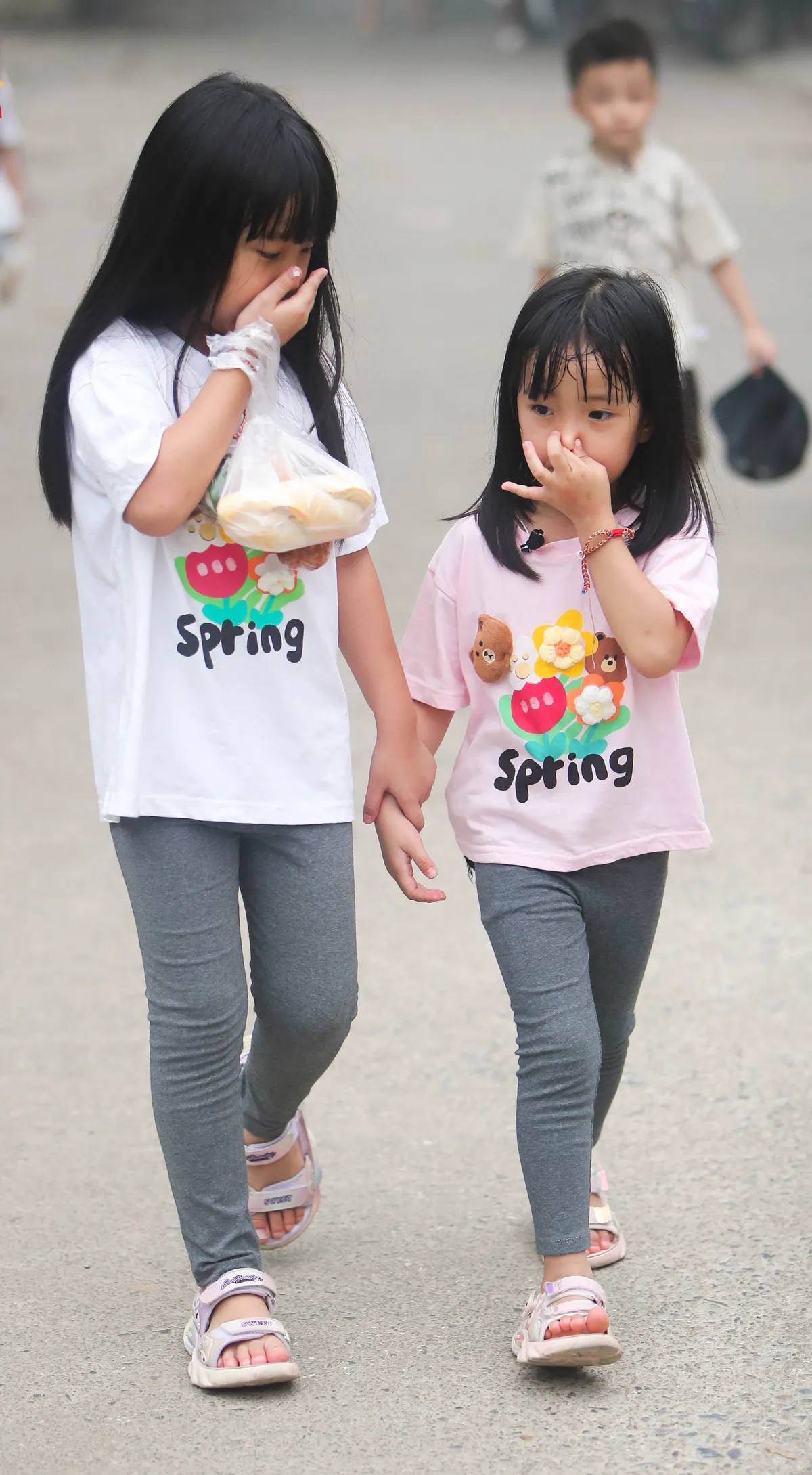 Con gái Neko Lê đòi về khi đang tham gia Bố ơi mình đi đâu thế - Ảnh 2.