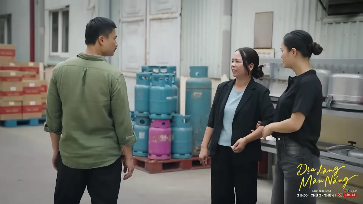 Dịu dàng màu nắng - Tập 16: Bắc bị nói xấu vòi tiền công ty, Nam tức giận bênh vực - Ảnh 6.