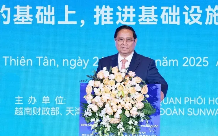 Thủ tướng Phạm Minh Chính phát biểu tại Diễn đàn kết nối doanh nghiệp Việt Nam - Trung Quốc. (Ảnh: TTXVN)
