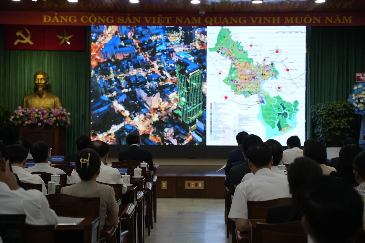 TP Hồ Chí Minh mới phấn đấu vào top 100 thành phố đáng sống trên thế giới- Ảnh 5.