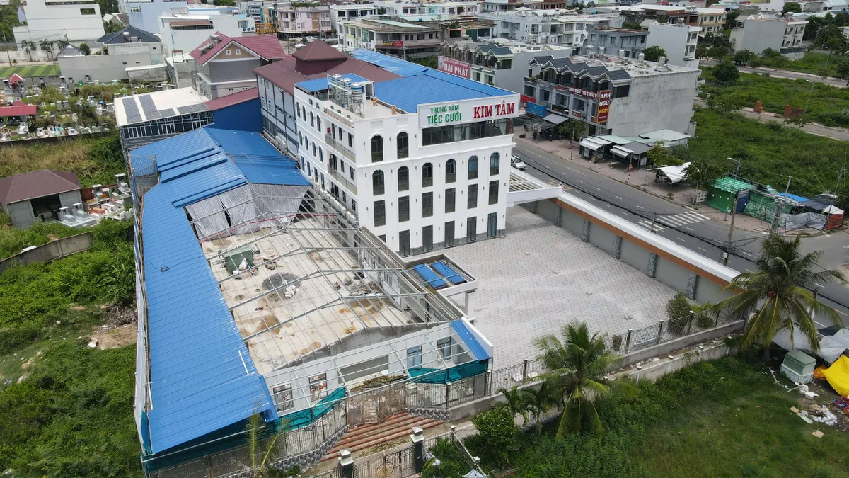 Đồng Nai: Nhiều sai phạm đất đai, xây dựng tại huyện Nhơn Trạch (cũ)- Ảnh 2. Đồng Nai: Nhiều sai phạm đất đai, xây dựng tại huyện Nhơn Trạch (cũ)- Ảnh 2.