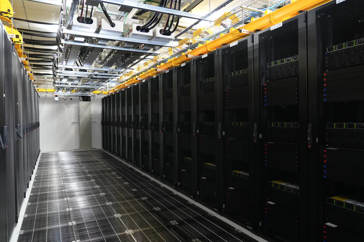 Lần đầu tiên Việt Nam lọt top 15 quốc gia hàng đầu thế giới về AI - Ảnh 3.