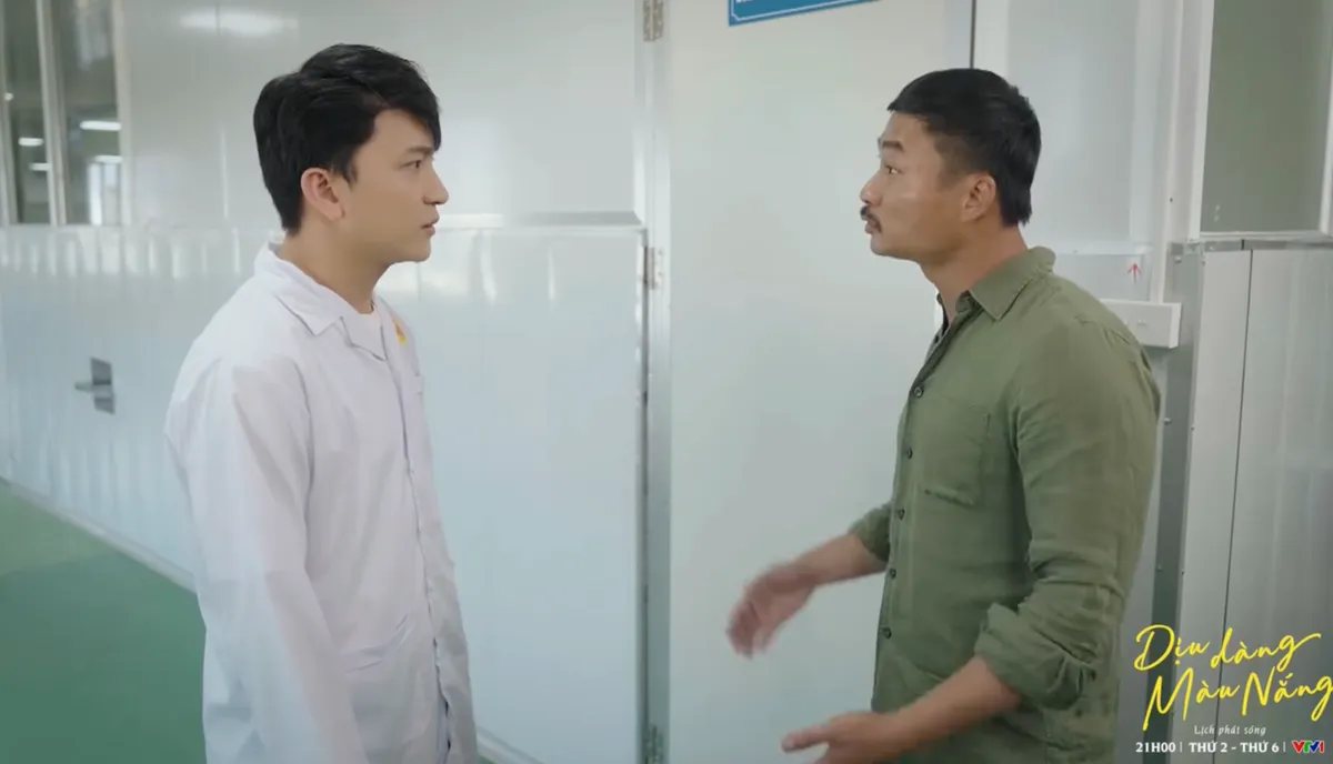 Dịu d&agrave;ng m&agrave;u nắng - Tập 17: Bắc bị mang tiếng tống tiền, Xu&acirc;n v&agrave; Nam quyết &ldquo;lật mặt&rdquo; Tuyết?  - Ảnh 1.