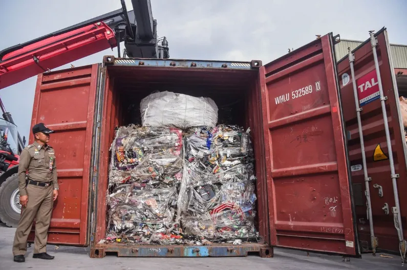Thái Lan cấm toàn diện nhập khẩu rác thải điện tử- Ảnh 1. Thái Lan cấm toàn diện nhập khẩu rác thải điện tử- Ảnh 1.