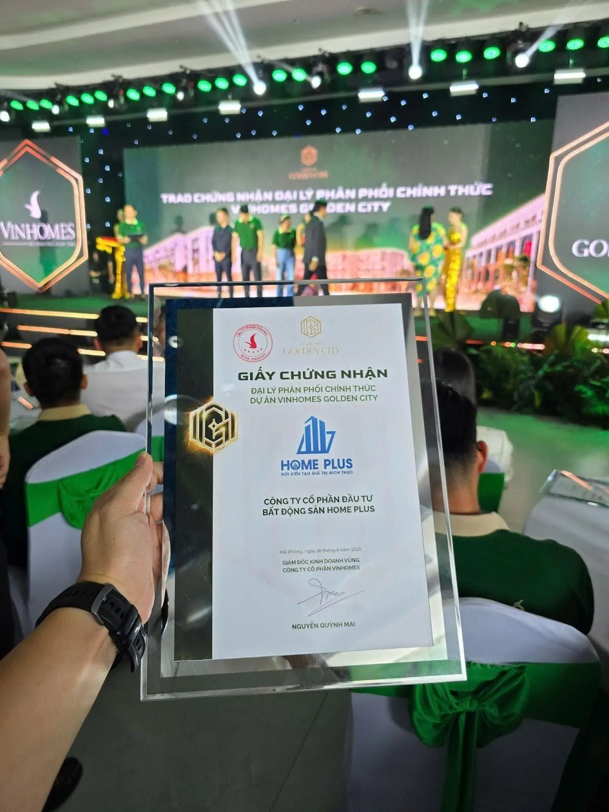 Home Plus khẳng định vị thế đại l&yacute; F1: Sự kiện r&aacute;p căn Golden City - Ảnh 4.