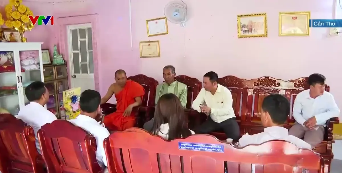 Phát huy vai trò người có uy tín khi sáp nhập đơn vị hành chính - Ảnh 1.