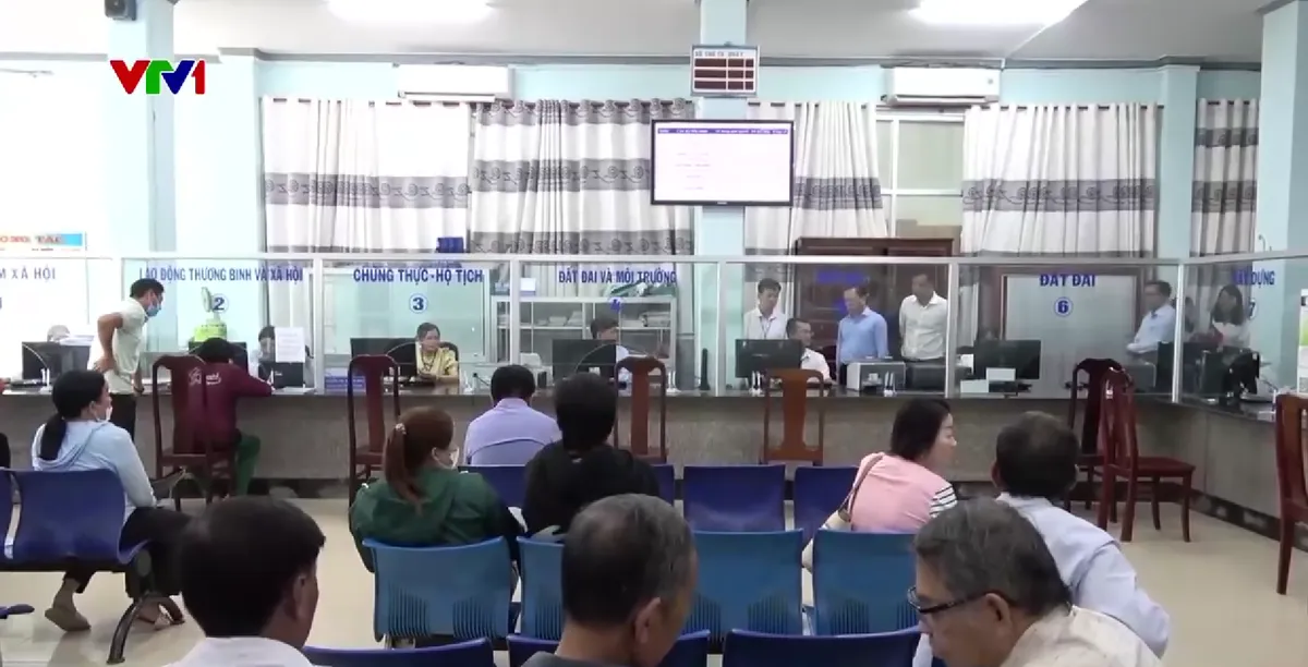 Phát huy vai trò người có uy tín khi sáp nhập đơn vị hành chính - Ảnh 3.