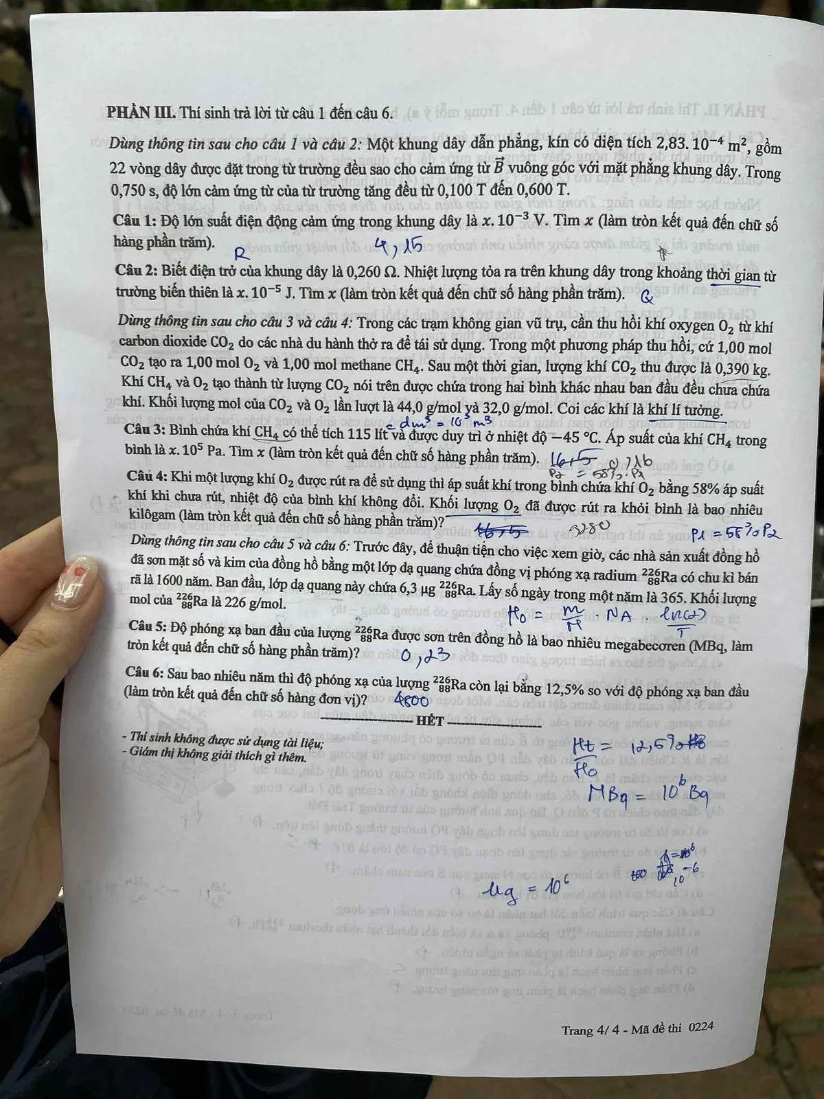 Đề Vật l&yacute; thi tốt nghiệp THPT 2025
- Ảnh 4.