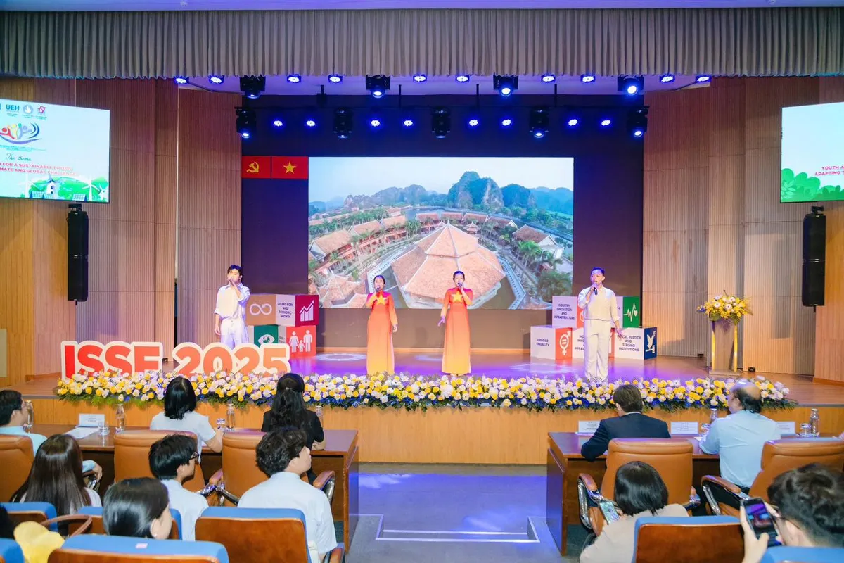 Tuổi trẻ hành động vì tương lai bền vững - Ảnh 1.