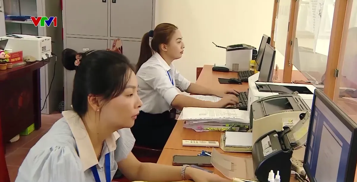 Chính quyền hai cấp: Tiện ích nhưng cần thích ứng - Ảnh 1.