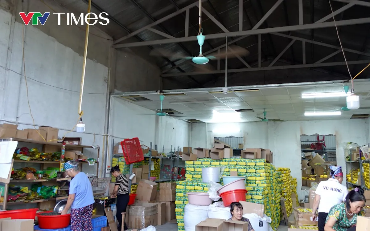 Đối tượng Đinh Văn Vương sản xuất, kinh doanh chè khô tại nhà Đối tượng Đinh Văn Vương sản xuất, kinh doanh chè khô tại nhà