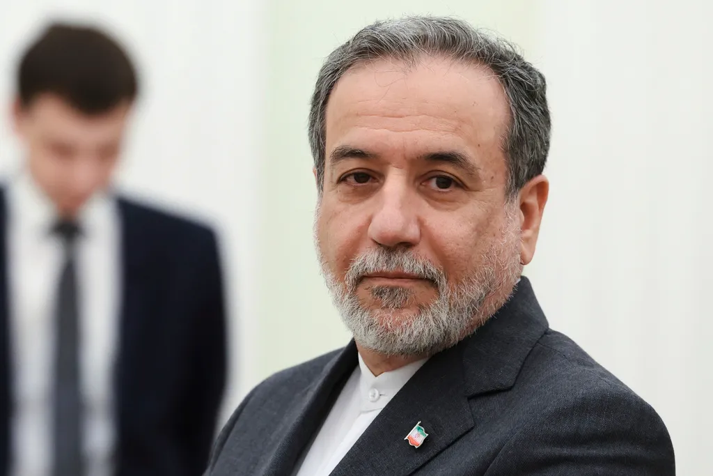 Iran ra điều kiện nối lại đàm phán hạt nhân với Mỹ - Ảnh 1.
