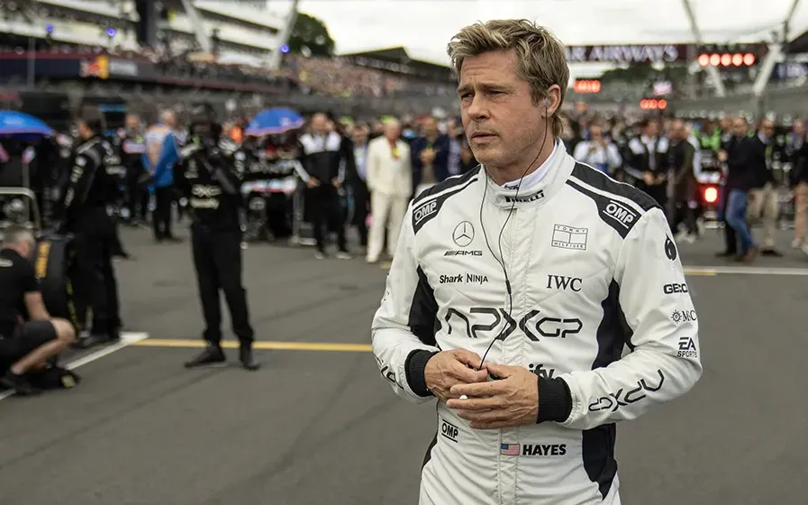 "F1" của Brad Pitt mang về cú hit phòng vé đầu tiên cho Apple - Ảnh 2. "F1" của Brad Pitt mang về cú hit phòng vé đầu tiên cho Apple - Ảnh 2.