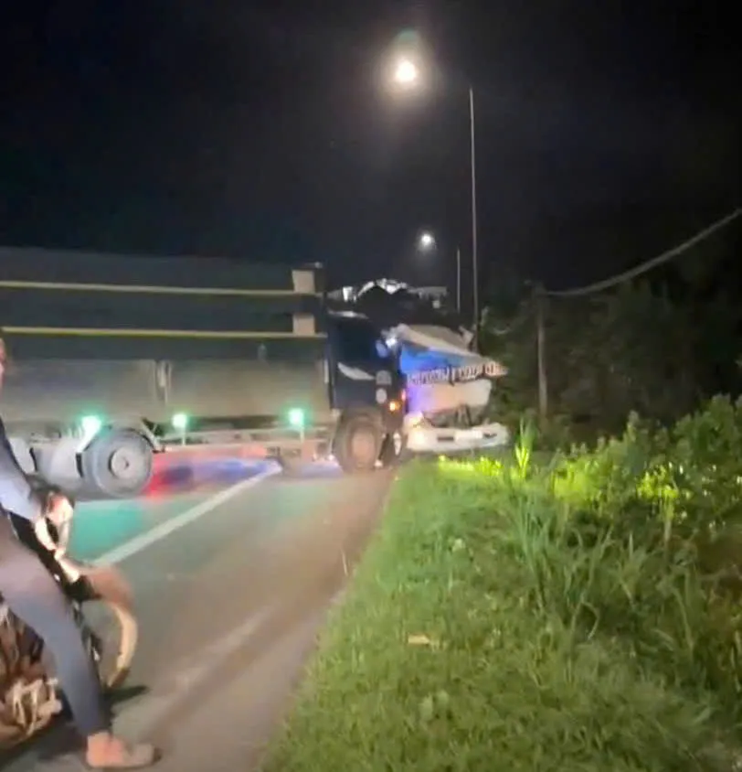 nghiêm trọng trên Quốc lộ 20, không có thương vong - Ảnh 1.