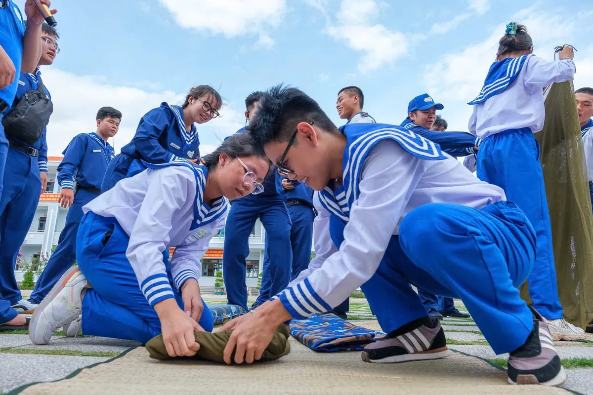 "Học kỳ Qu&acirc;n đội" &ndash; Ươm mầm tuổi thơ, r&egrave;n luyện đức t&iacute;nh tốt- Ảnh 9.